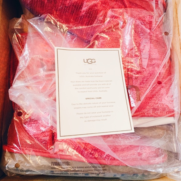 UGG RARE SPARKLY BOOTS - Picture 3 of 6